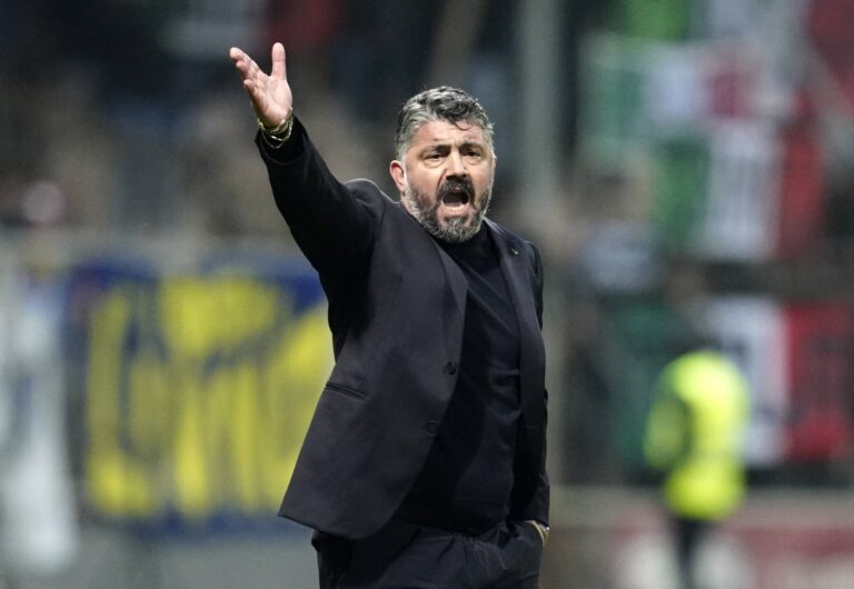 FIFA World Cup - UEFA Qualifiers - Finals - Bosnia and Herzegovina v Italy